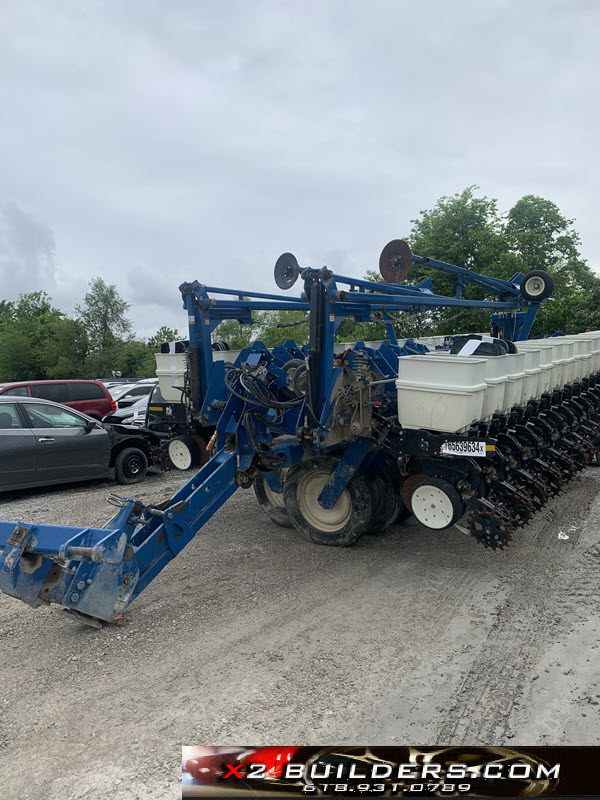 2006 KINZ 3700 36 Row Planter